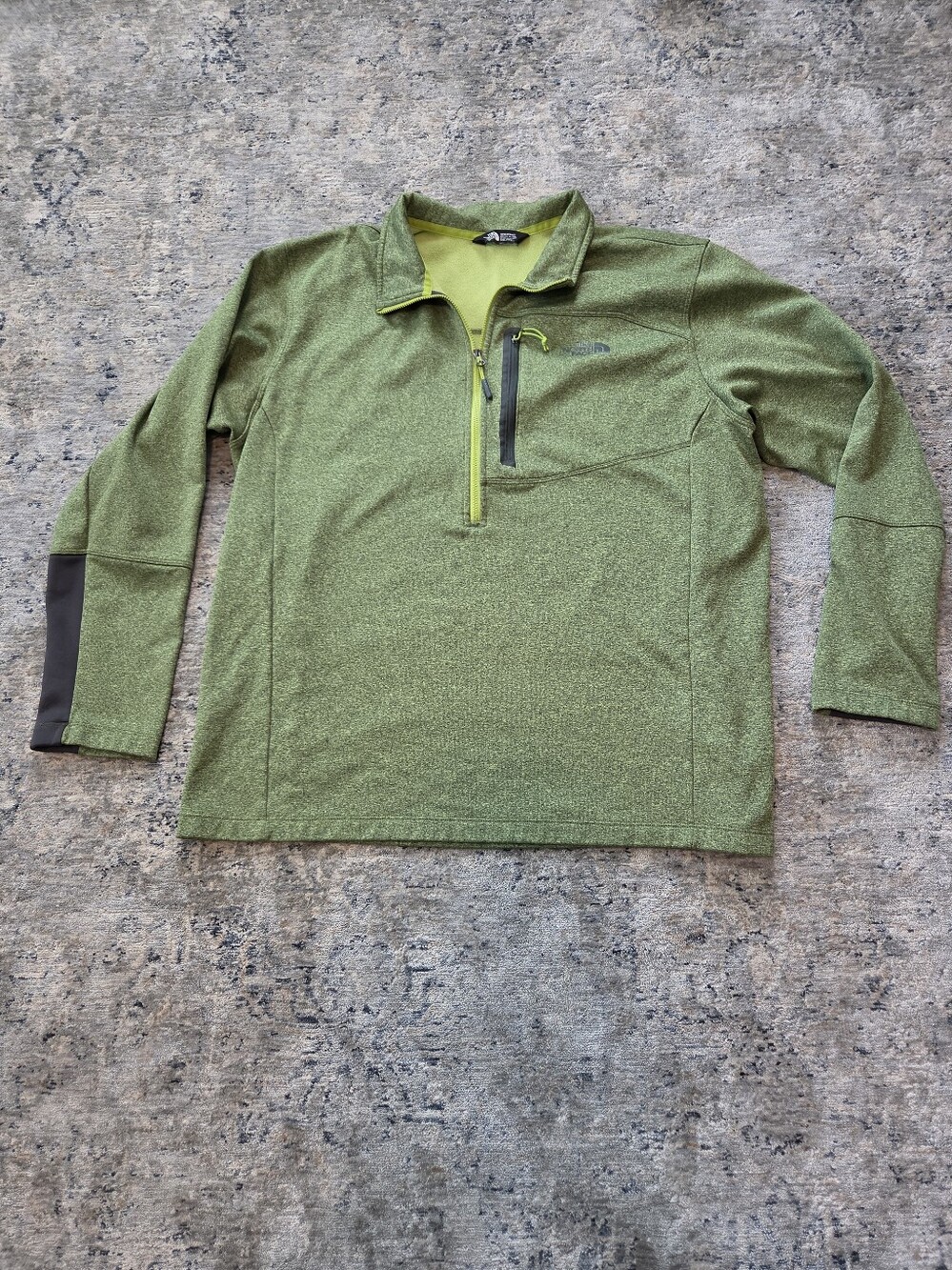 The North Face Men's Green 1/4 Zip Pullover